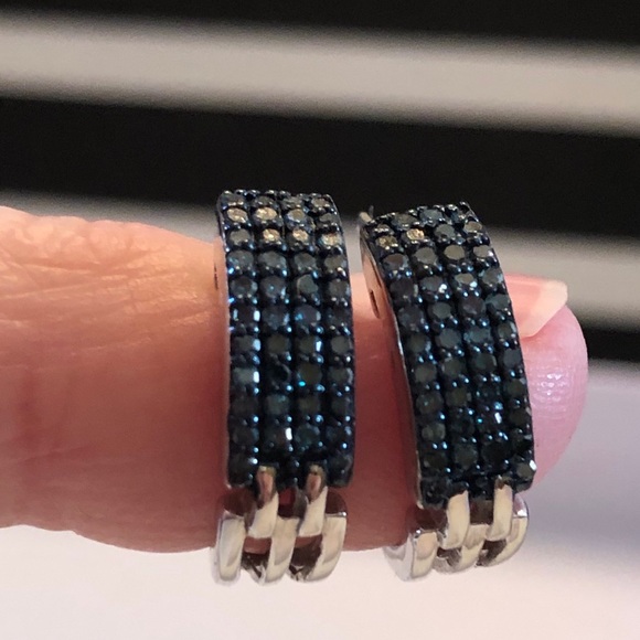 NWOT Rare Blue Diamond hugger pierced earrings. - Picture 2 of 5